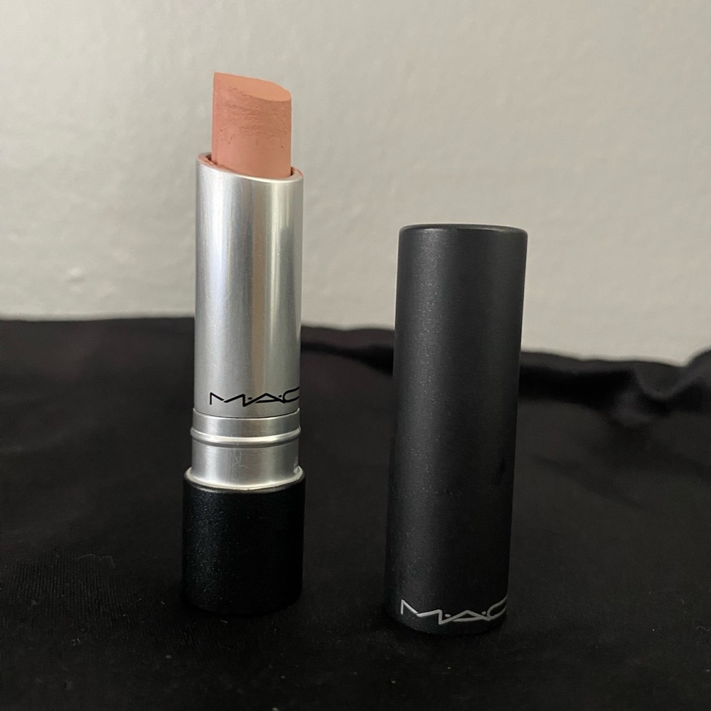 MAC Pro Longwear You’re Perfect Already